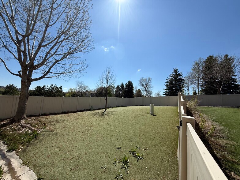 More Photos Of 6770 S Liverpool St, Aurora Unknown For Lease