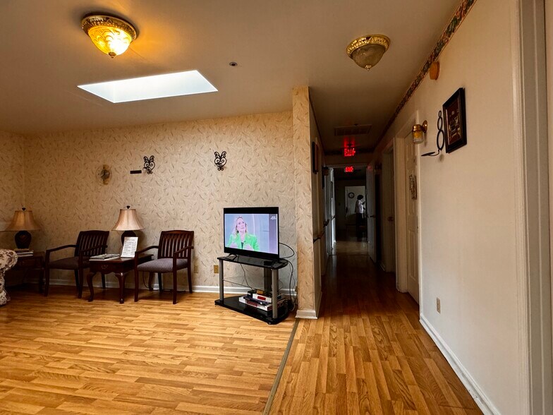 More Photos Of 218 Ridge St, Charlottesville Specialty For Sale