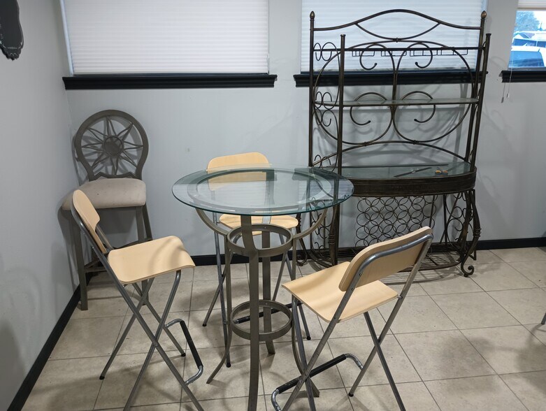 More Photos Of 7707 Waco Ave, Baton Rouge Coworking Space