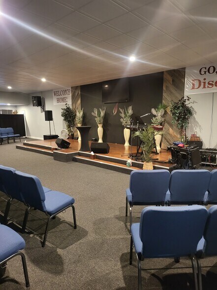 More Photos Of 1755 W North Temple, Salt Lake City Loft Creative Space For Sale