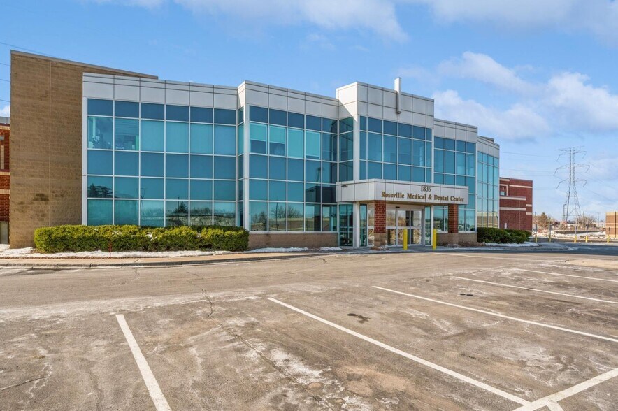 More Photos Of 1835 W County Road C, Roseville Medical For Lease