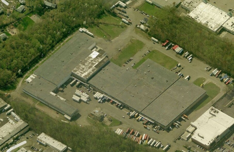 More Photos Of 1200 Fuller Rd, Linden Warehouse For Lease