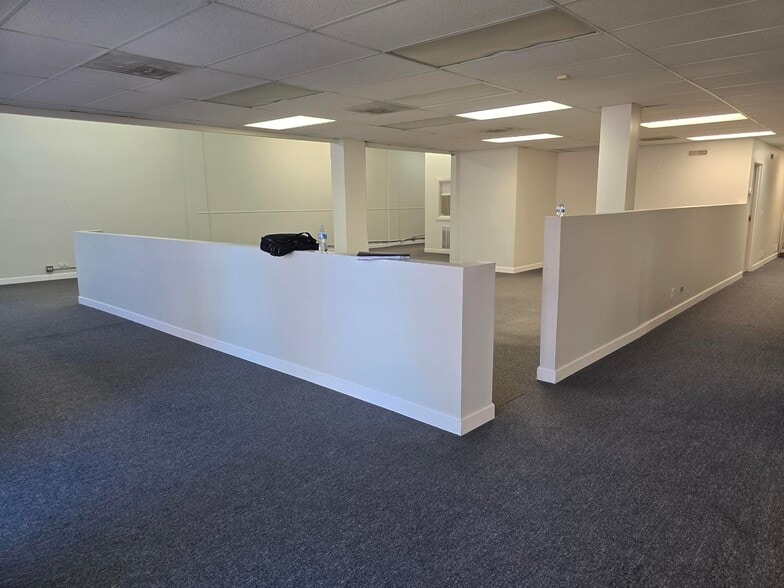 More Photos Of 9225-9259 Waukegan Rd, Morton Grove Unknown For Lease