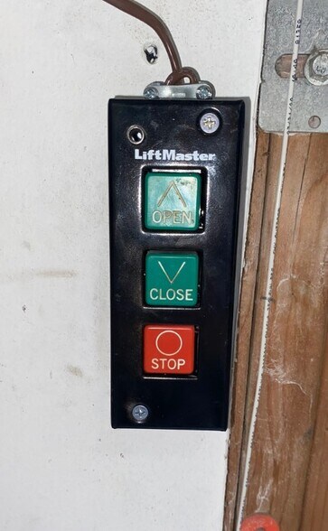 More Photos Of 14001-14027 W Illinois Hwy, New Lenox Warehouse For Lease