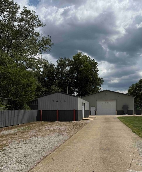 More Photos Of 2414 Batestown Rd, Danville Flex For Sale