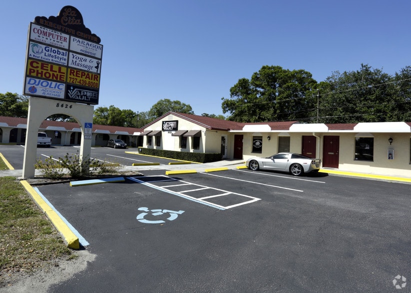 More Photos Of 8424 4th St N, Saint Petersburg Storefront Retail Office For Lease