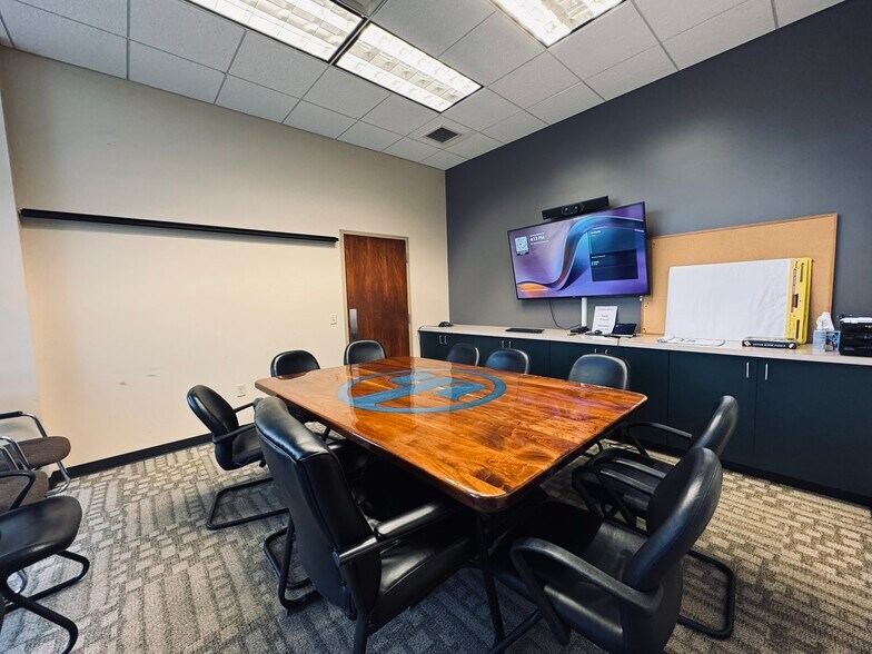 More Photos Of 4775 Campus Dr, Kalamazoo Office For Sale