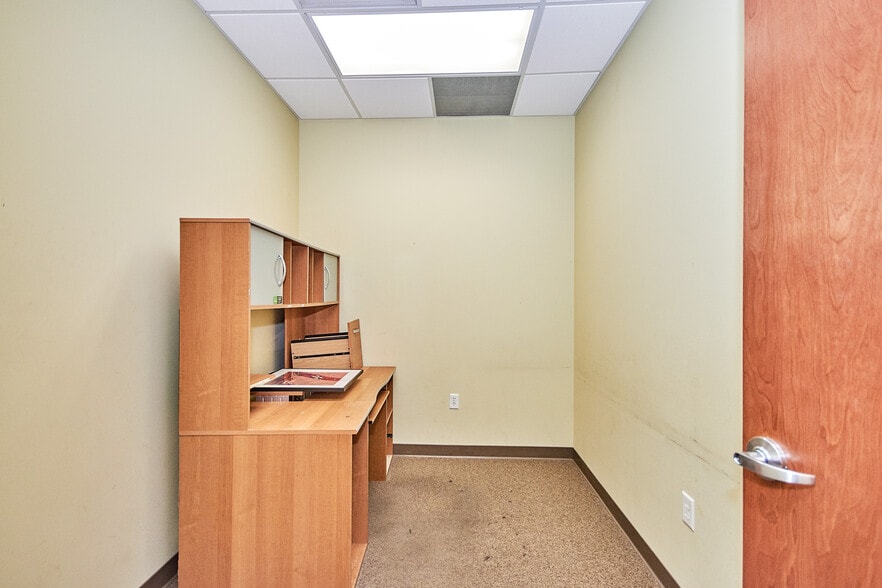 More Photos Of 18 Endeavor, Irvine Medical For Lease