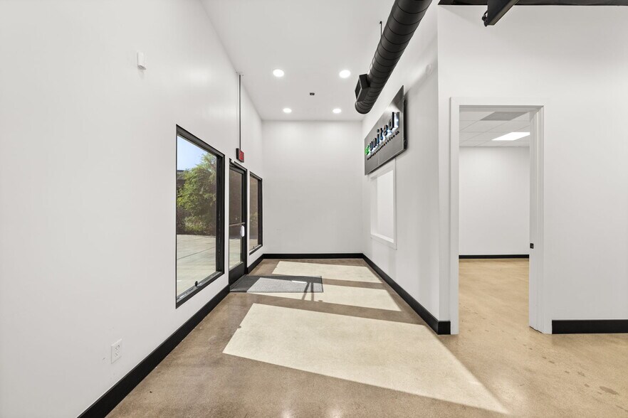 More Photos Of 701 Texas St, Redlands Office For Sale