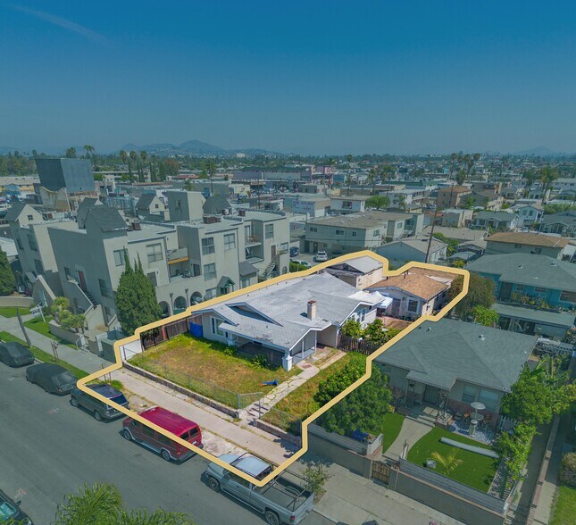 Primary Photo Of 4263 Chamoune Ave, San Diego Apartments For Sale