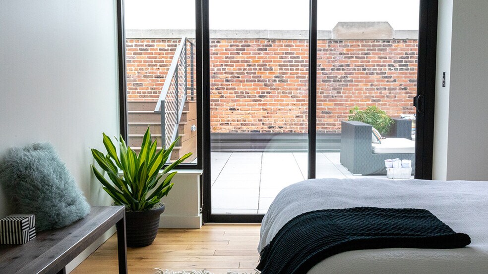 More Photos Of 1700 W Fort St, Detroit Apartments For Lease