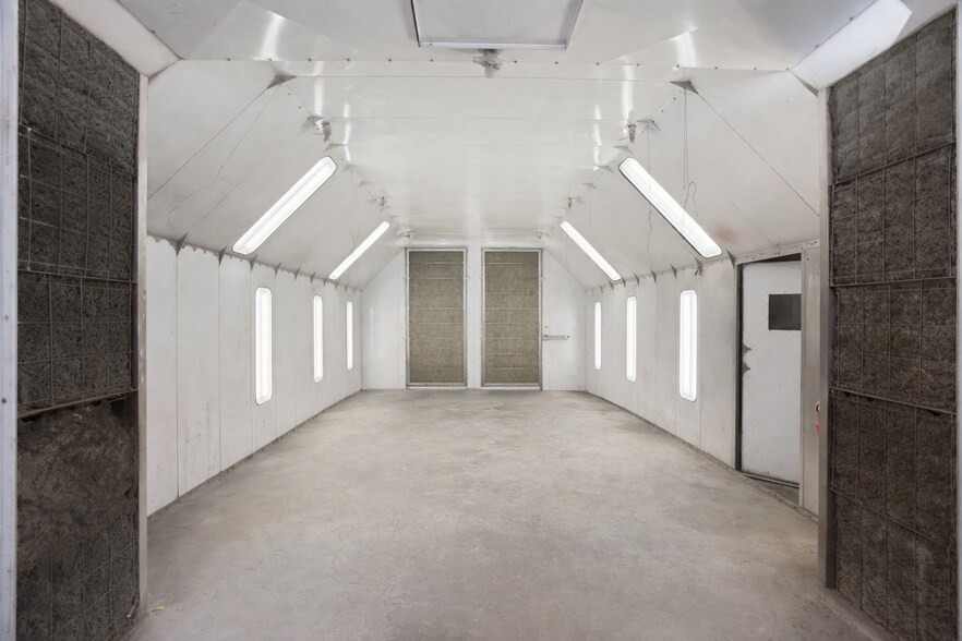 More Photos Of 2260 Macarthur Dr, Tracy Warehouse For Sale