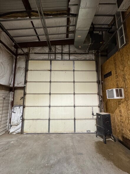 More Photos Of 2901 Industrial Ave, Midland Warehouse For Lease