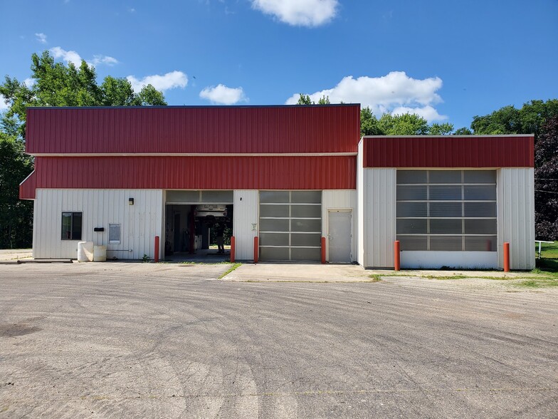 Primary Photo Of 243 Spring St, Highland Carwash For Lease