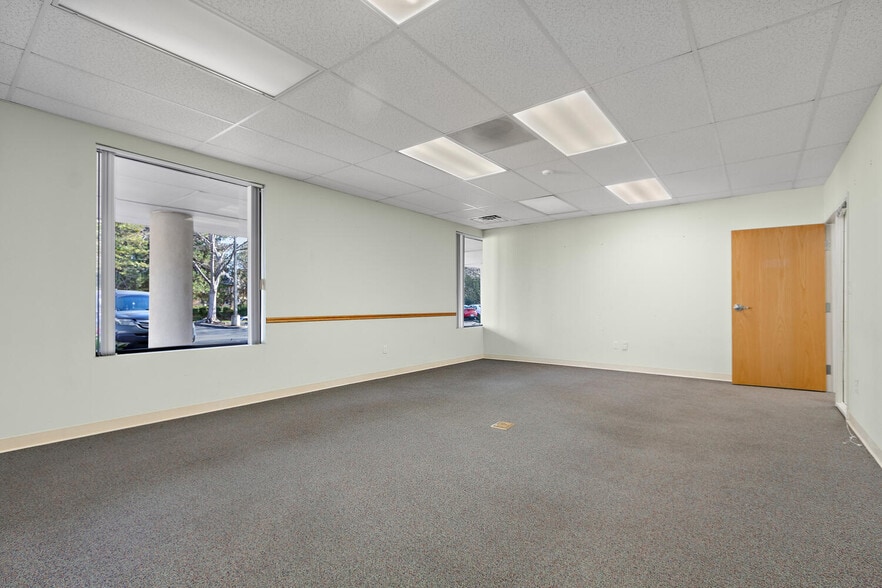 More Photos Of 1801 Hanover Dr, Davis Office Residential For Lease