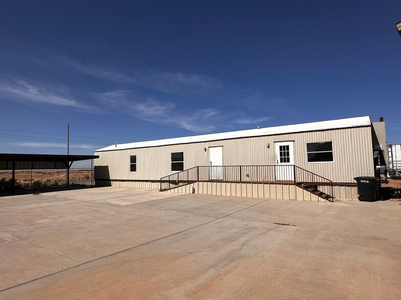 More Photos Of 13949 Windermere ave, El Paso Warehouse For Sale