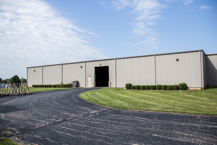 More Photos Of 6535 Oley Speaks Way, Canal Winchester Warehouse For Lease