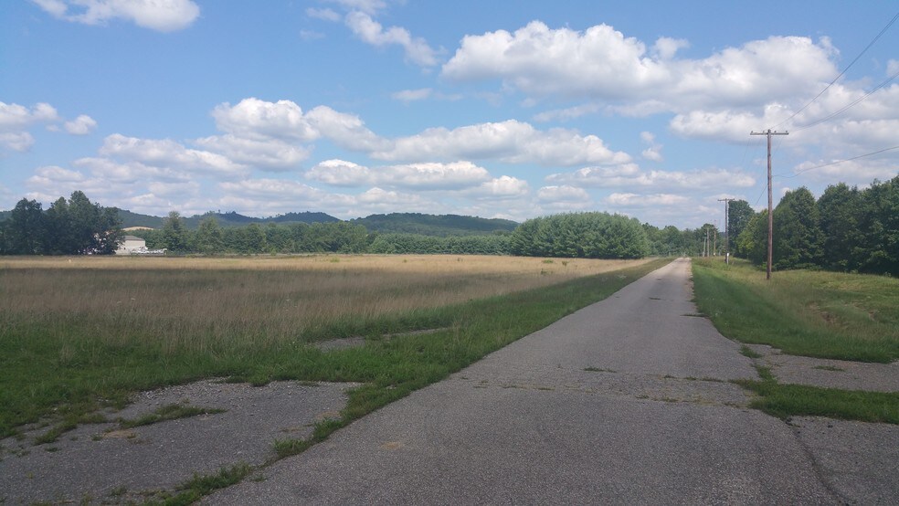More Photos Of 279 Industrial Park Dr, Waverly Land For Sale