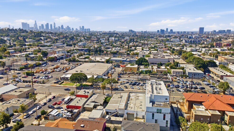 More Photos Of 4563 Santa Monica Blvd, Los Angeles Medical For Sale