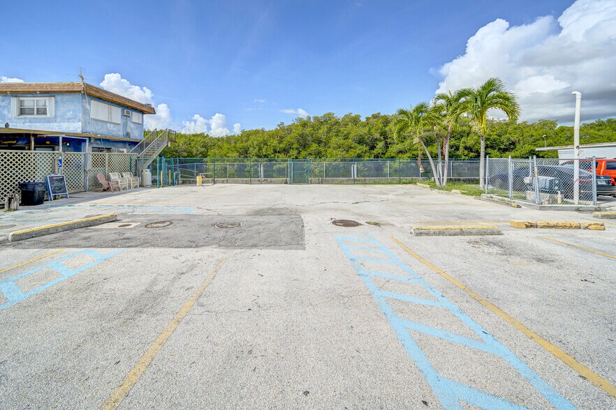 More Photos Of 58000 Card Sound Rd, Key Largo Restaurant For Sale