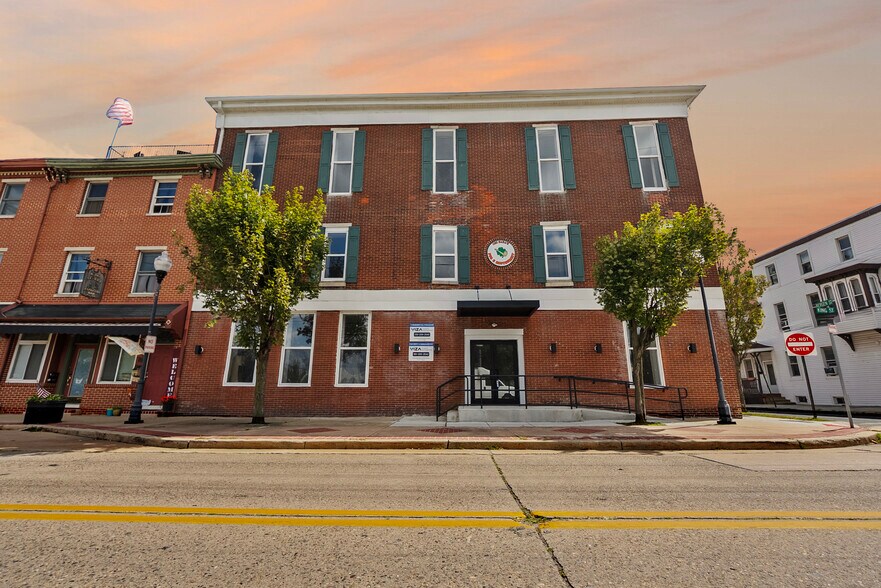 Primary Photo Of 22 N King St, Gloucester City Storefront Retail Residential For Lease