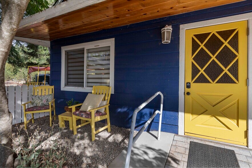 More Photos Of 18248 Redwood Hwy, Selma Apartments For Sale