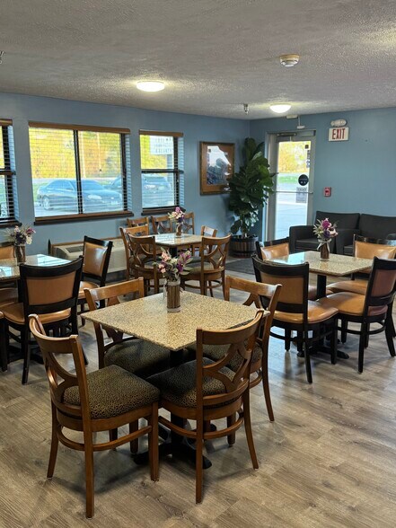 More Photos Of 1701 31st St, Central City Hotel For Sale