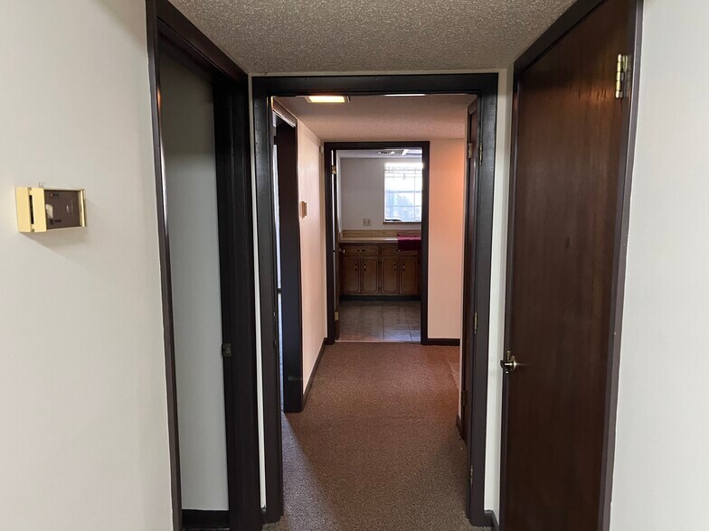 More Photos Of 2809 Blanding Blvd, Middleburg Office For Sale