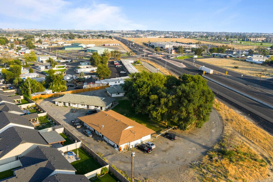 More Photos Of 4278 Grape Dr, Moses Lake Apartments For Sale