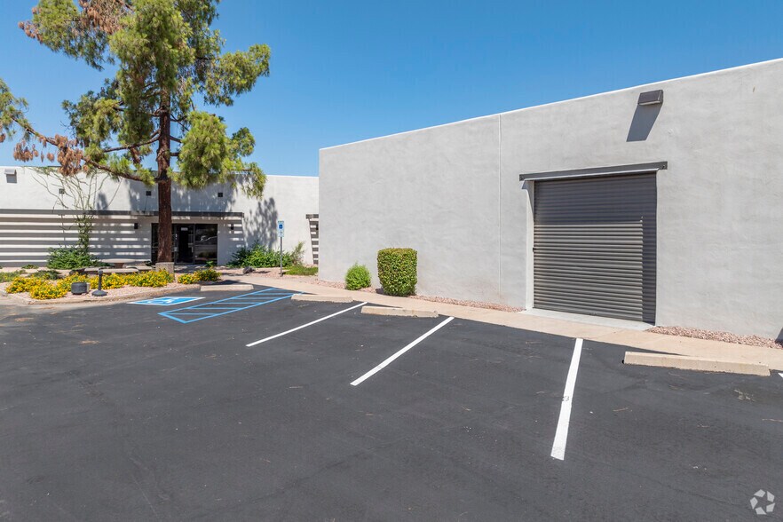 More Photos Of 3234 S Fair Ln, Tempe Distribution For Lease