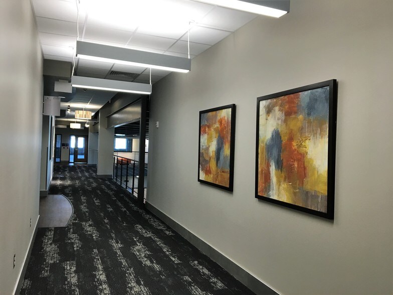 More Photos Of 820 W 42nd St, Scottsbluff Medical For Lease