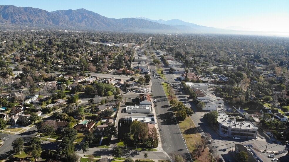 More Photos Of 2065-2095 Huntington Dr, San Marino Office For Sale