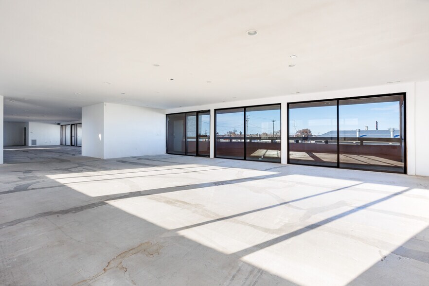 More Photos Of 10 N Washington St, Kennewick Office For Lease