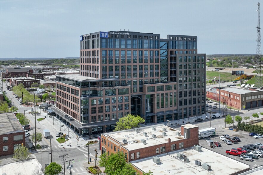 More Photos Of 222 N Detroit Ave, Tulsa Office For Lease