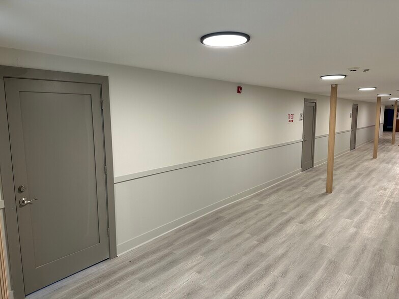 More Photos Of 900 E Main St, Easley Storefront Retail Office For Lease