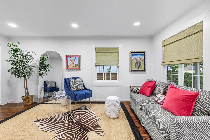 More Photos Of 3613 Washburn Ave, Fort Worth Loft Creative Space For Sale