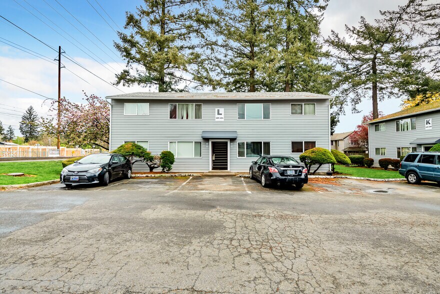 More Photos Of 16300-16400 E Burnside St, Gresham Apartments For Sale