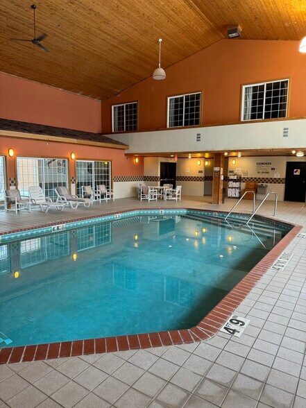 More Photos Of 10290 Highway 27 S, Hayward Hotel For Sale