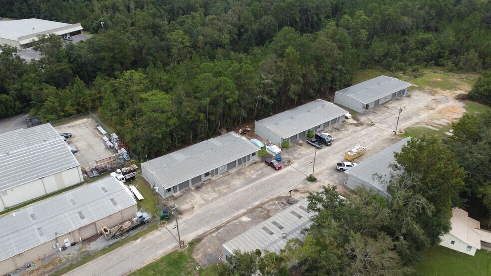 More Photos Of 4405 Halls Mill Rd, Mobile Light Distribution For Lease