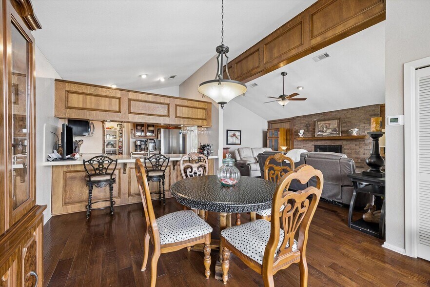 More Photos Of 1704 County Road 128, Burnet Specialty For Sale