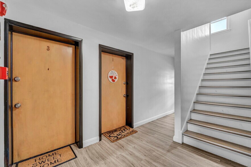 More Photos Of 885 S Green Rd, Cleveland Apartments For Sale