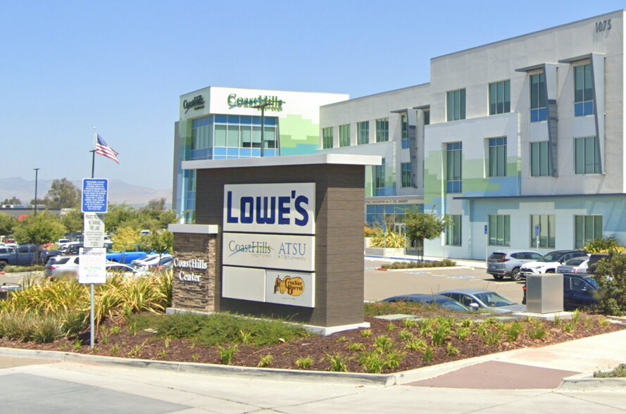 More Photos Of 905 E Betteravia Rd, Santa Maria Restaurant For Lease