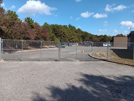 More Photos Of 1401 Lincoln Ave, Holbrook Industrial For Sale
