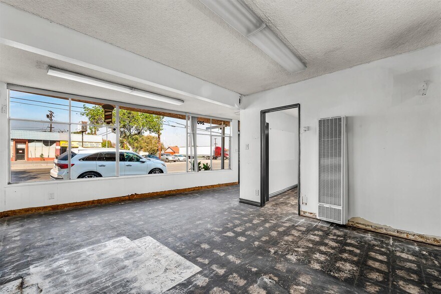 More Photos Of 2402 Marine Ave, Gardena Storefront For Sale