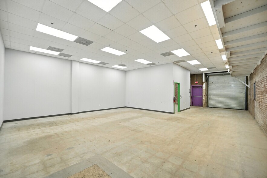More Photos Of 1729-1731 N Main St, Jacksonville Storefront For Lease