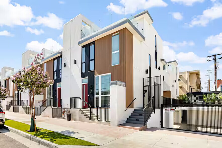 More Photos Of 113-153 W Plymouth St, Inglewood Apartments For Sale