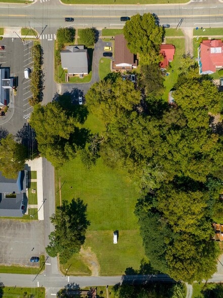 More Photos Of 140 East St, Pittsboro Office Residential For Sale