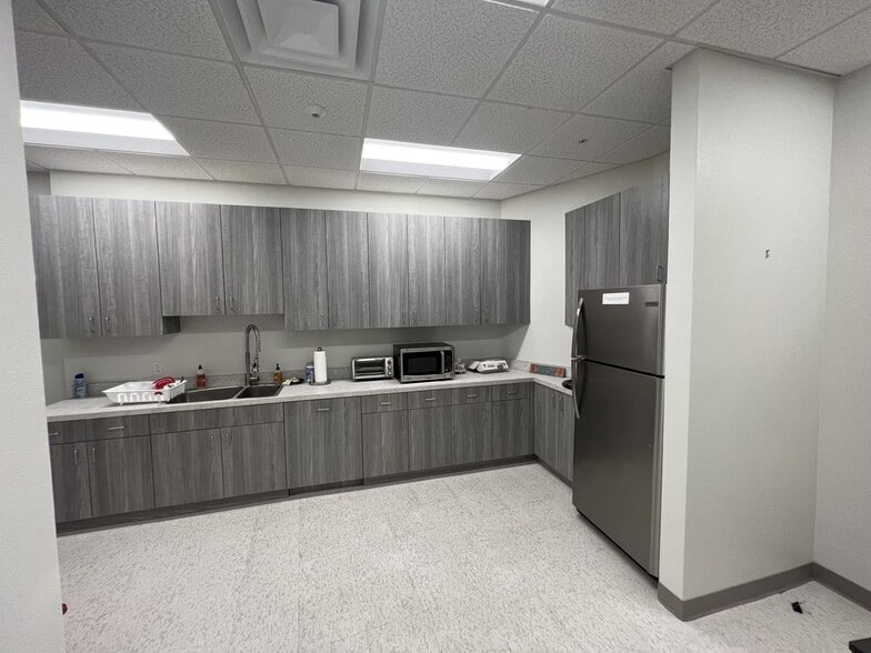 More Photos Of 1258 N Palm Ave, Sarasota Apartments For Lease