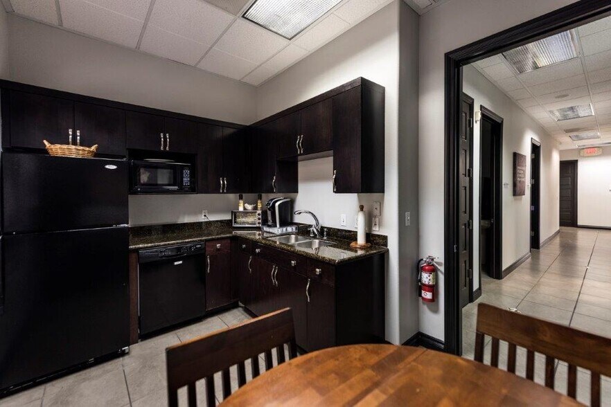 More Photos Of 2950 Sunridge Heights Pky, Henderson Medical For Sale