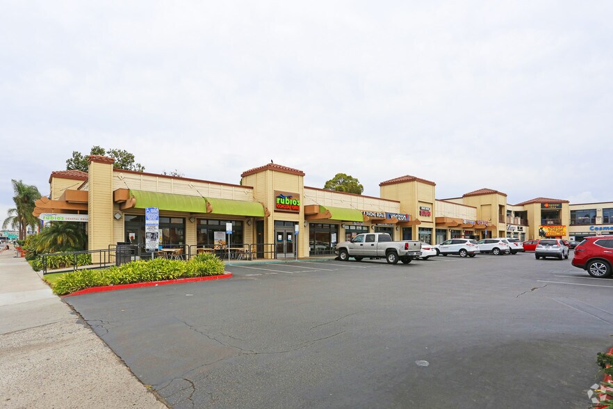 More Photos Of 3555 Rosecrans St, San Diego Unknown For Lease